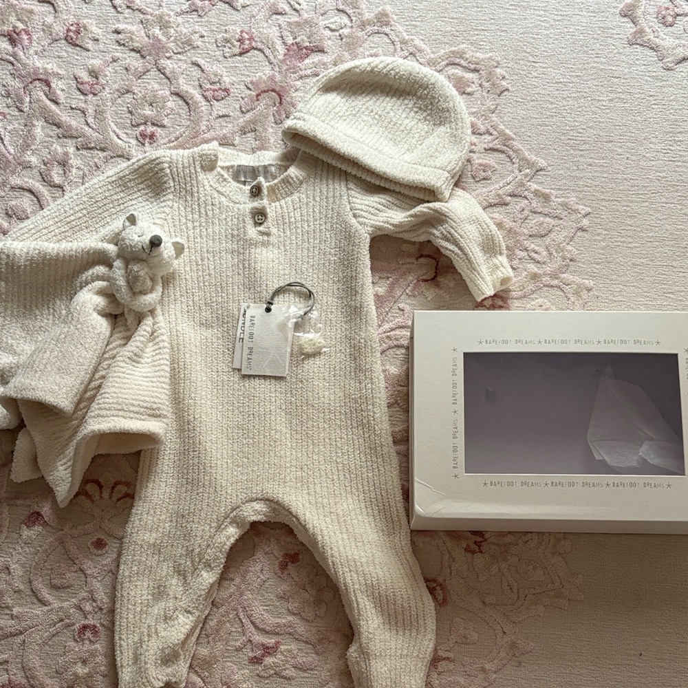 BAREFOOT DREAMS Baby Bundle, Cream, Size 12-18 months